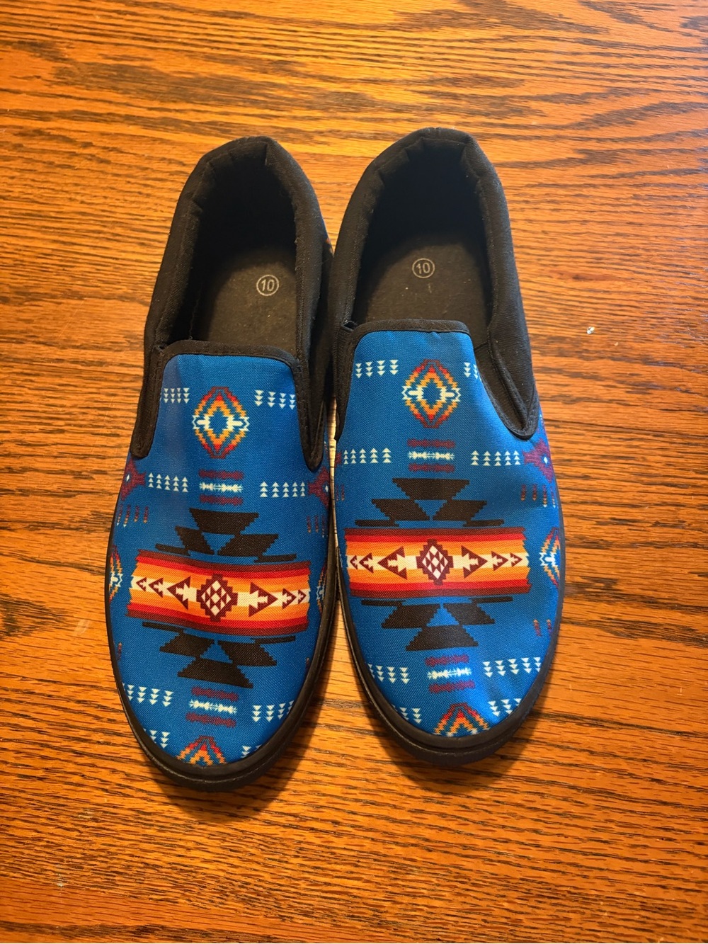 Women’s Blue Aztec-Print Slip-On Loafers